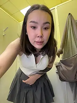 Asian Asami online show from April 2026 04:02:02 PM