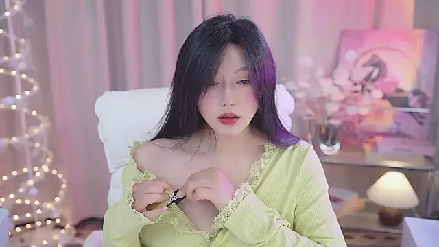 YINGTao-168 online show from September 2025 01:44:01 AM