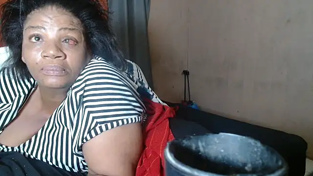 tinagiant online show from May 2026 09:53:02 PM
