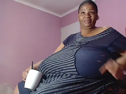 tinagiant online show from July 2026 10:13:02 AM