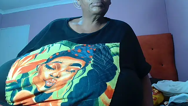 tinagiant online show from August 2026 09:06:01 PM