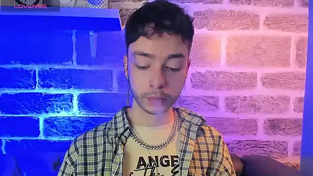 noah ricci online show from September 2025 12:31:02 PM