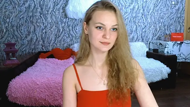 Snapshot of Elfanna chatting on October 2025 05:01:01 PM Elfanna online show from October 2025 05:01:01 PM