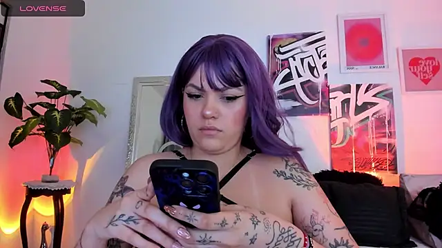 AnnieHuntters online show from January 2025 03:20:01 AM