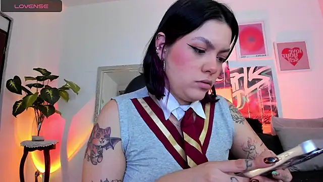 AnnieHuntters online show from March 2025 01:28:01 AM