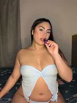 Snapshot of _Danaa chatting on May 2026 09:47:02 AM Danaa online show from May 2026 09:47:02 AM