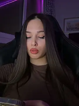 Snapshot of EricaWalls chatting on November 2025 03:00:01 PM EricaWalls online show from November 2025 03:00:01 PM