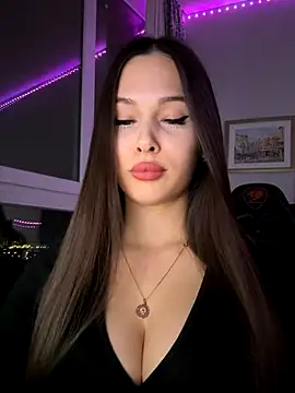 Snapshot of EricaWalls chatting on December 2025 03:17:01 PM EricaWalls online show from December 2025 03:17:01 PM