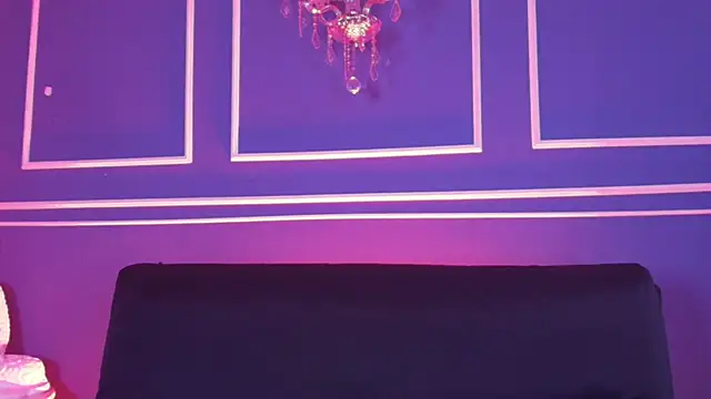 Snapshot of vanelope11 chatting on February 2026 02:12:02 AM vanelope11 online show from February 2026 02:12:02 AM