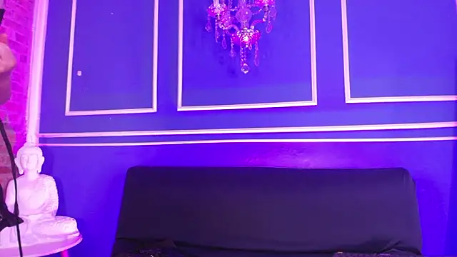 Snapshot of vanelope11 chatting on February 2026 02:45:01 AM vanelope11 online show from February 2026 02:45:01 AM