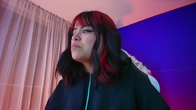 Snapshot of vanelope11 chatting on February 2026 02:55:02 AM vanelope11 online show from February 2026 02:55:02 AM