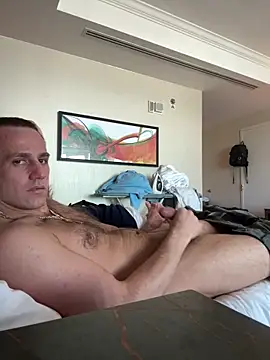 PeytonJohnn online show from October 2025 05:00:01 PM