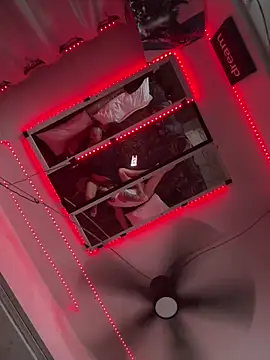 PeytonJohnn online show from March 2026 03:52:01 PM