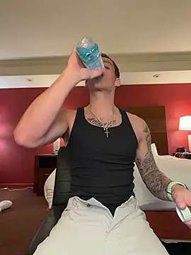 PeytonJohnn online show from March 2026 06:50:01 AM