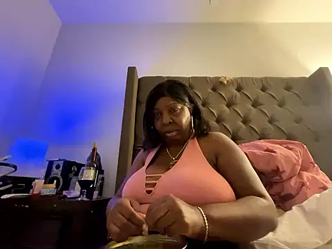 XXXLollipopsJuicy online show from January 2026 05:44:01 AM