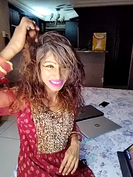 Snapshot of KamaLila chatting on October 2025 04:53:02 PM KamaLila online show from October 2025 04:53:02 PM
