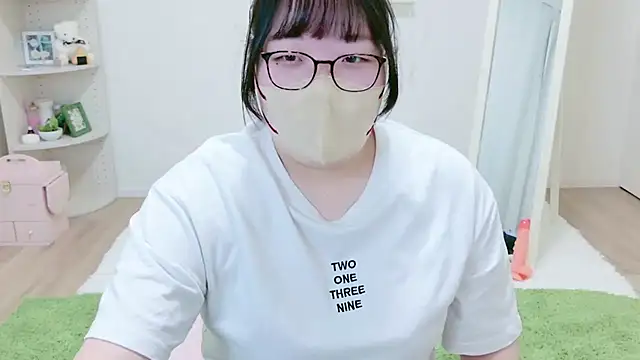 o-Aya-o online show from February 2025 06:24:01 PM