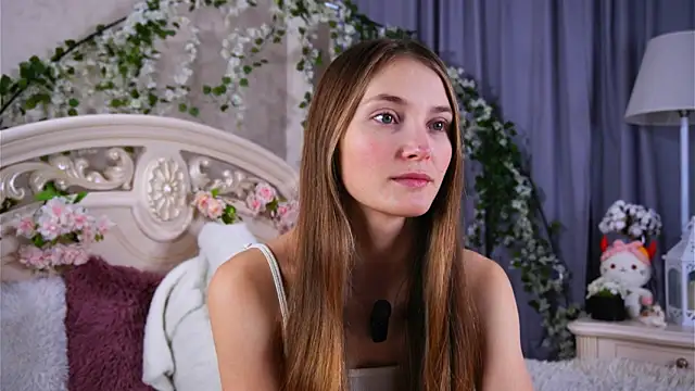 MonaEldon online show from November 2025 02:03:01 AM