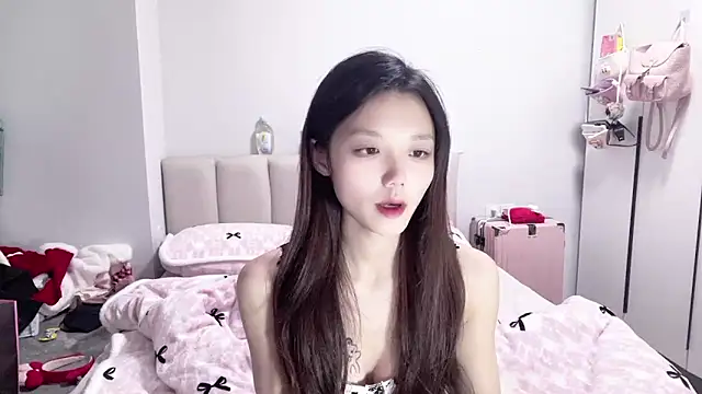 Snapshot of Puff-521 chatting on December 2025 08:16:02 PM Puff-521 online show from December 2025 08:16:02 PM