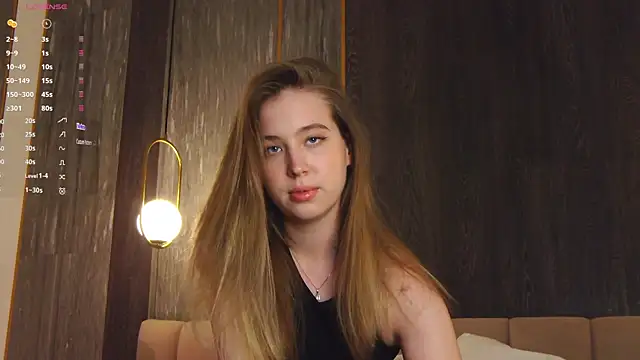 LoraineLuff online show from March 2025 05:49:01 PM