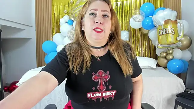 Danna topless online show from October 2025 12:02:01 PM