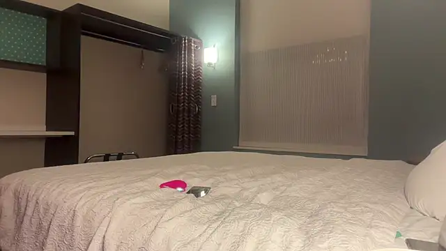 Snapshot of londonsfantasy chatting on September 2025 04:49:02 AM londonsfantasy online show from September 2025 04:49:02 AM