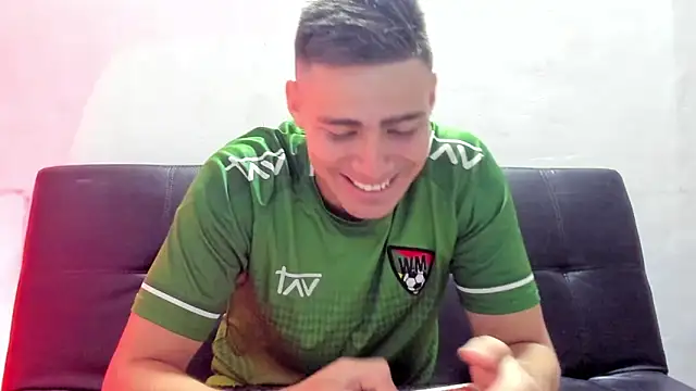 Snapshot of Brian_cx chatting on January 2025 06:05:02 AM Brian cx online show from January 2025 06:05:02 AM