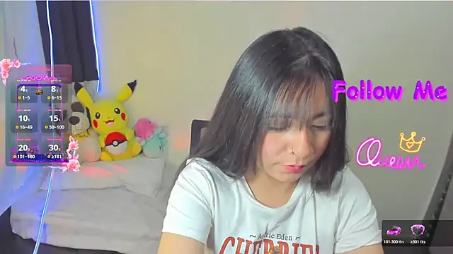 Snapshot of litle_mily_ chatting on February 2026 02:13:02 AM litle mily online show from February 2026 02:13:02 AM