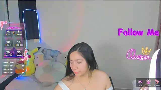 Snapshot of litle_mily_ chatting on March 2026 11:32:02 PM litle mily online show from March 2026 11:32:02 PM