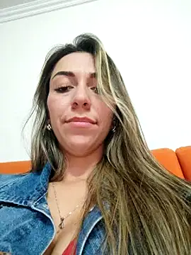 Snapshot of rachellboom chatting on January 2025 01:56:01 AM rachellboom online show from January 2025 01:56:01 AM