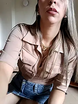 Snapshot of rachellboom chatting on January 2025 05:24:02 PM rachellboom online show from January 2025 05:24:02 PM
