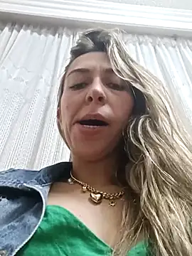 Snapshot of rachellboom chatting on March 2025 03:06:01 AM rachellboom online show from March 2025 03:06:01 AM