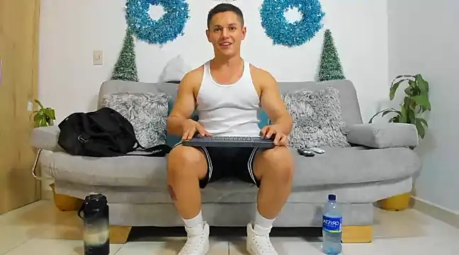 Snapshot of julian_wallace chatting on December 2024 11:57:01 PM julian wallace online show from December 2024 11:57:01 PM