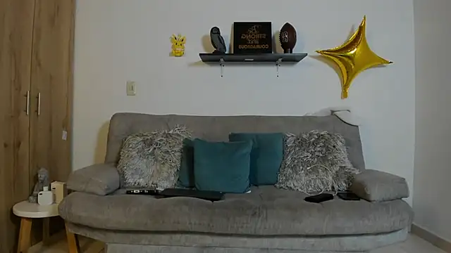 julian wallace online show from September 2025 02:10:01 PM