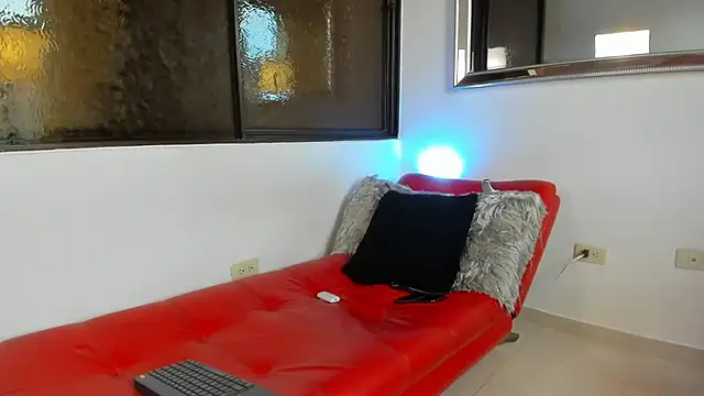 Snapshot of julian_wallace chatting on March 2026 08:37:01 PM julian wallace online show from March 2026 08:37:01 PM