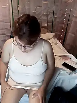 Snapshot of JOSSYANNE chatting on October 2025 06:08:02 AM JOSSYANNE online show from October 2025 06:08:02 AM