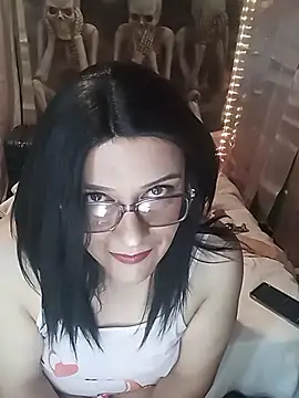 Snapshot of JOSSYANNE chatting on October 2025 04:13:02 AM JOSSYANNE online show from October 2025 04:13:02 AM