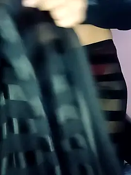 Snapshot of L_ucy1 chatting on November 2025 06:32:01 PM L ucy1 online show from November 2025 06:32:01 PM