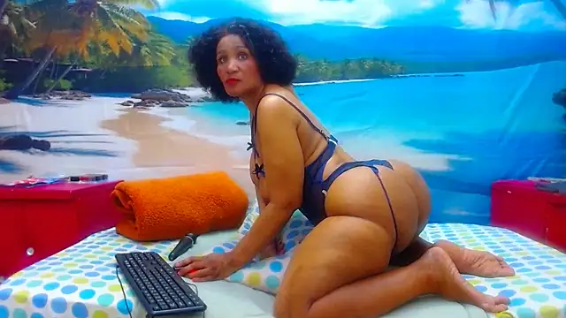 Snapshot of KARLASKYYxx chatting on July 2026 05:37:01 PM KARLASKYYxx online show from July 2026 05:37:01 PM