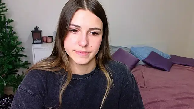 Snapshot of sophia_euphoriaa chatting on January 2025 02:37:01 PM sophia euphoriaa online show from January 2025 02:37:01 PM