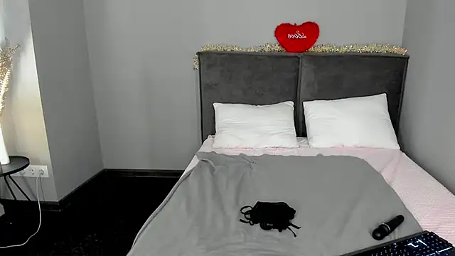 MuscleXXXBarbie online show from February 2026 09:17:01 AM