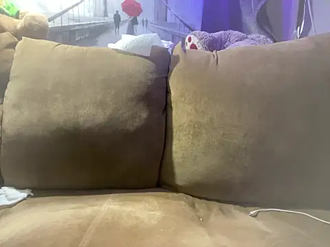 BigMac1596 online show from March 2025 06:56:02 PM