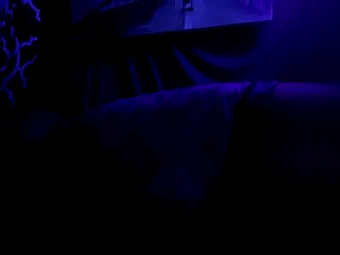 BigMac1596 online show from September 2025 07:49:01 PM