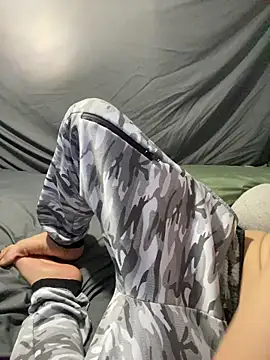 BigMac1596 online show from December 2025 02:11:01 PM