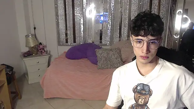 Snapshot of gojo_satoru_18 chatting on December 2024 03:13:01 PM gojo satoru 18 online show from December 2024 03:13:01 PM