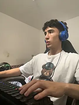 gojo satoru 18 online show from October 2025 05:13:02 PM