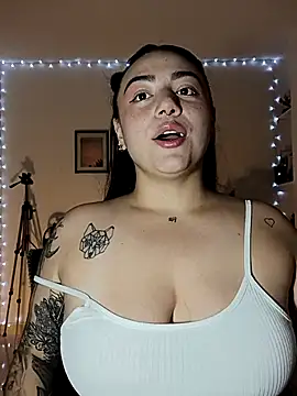 helena smith online show from February 2025 04:43:01 AM