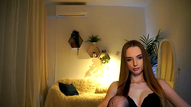 Snapshot of petitegonwiild chatting on December 2024 10:41:01 AM petitegonwiild online show from December 2024 10:41:01 AM