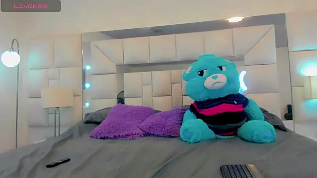 samantha official  online show from January 2025 08:11:01 PM