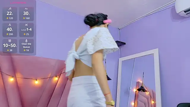 Snapshot of Beautifulskinny18 chatting on October 2025 07:55:02 PM Beautifulskinny18 online show from October 2025 07:55:02 PM